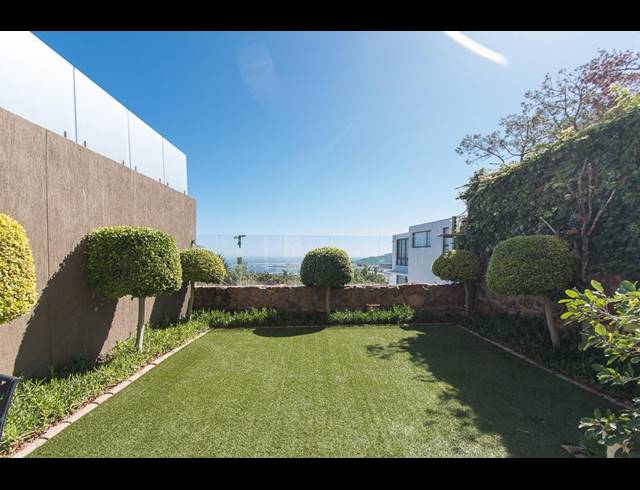 1 BEDROOM APARTMENT TO LET IN CAMPS BAY